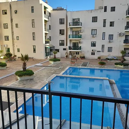 Lejlighed Cosy 4 Bedroom With Use Of Pool *