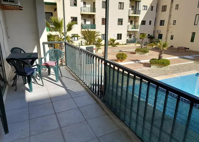 Cosy 4 Bedroom With Use Of Pool Appartamento St. Paul's Bay