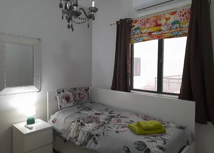 Cosy 4 Bedroom With Use Of Pool St. Paul's Bay