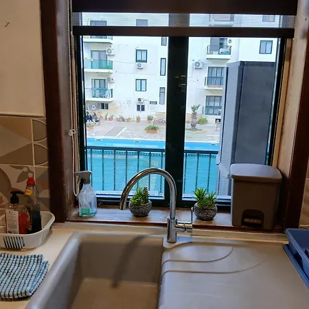 דירה Cosy 4 Bedroom With Use Of Pool סיינט פול ביי