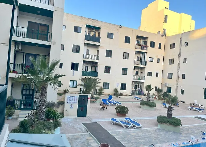 Cosy 4 Bedroom With Use Of Pool St. Paul's Bay