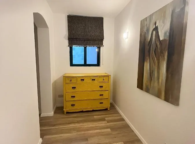 Cosy 4 Bedroom With Use Of Pool