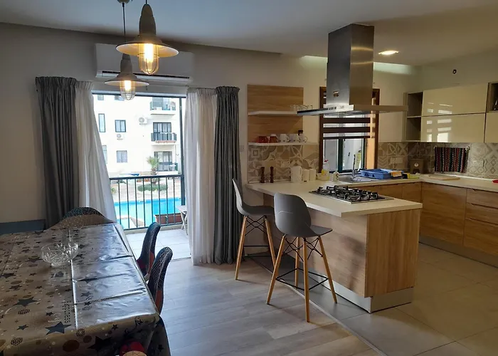 Cosy 4 Bedroom With Use Of Pool * St. Paul's Bay