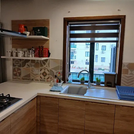 Apartman Large, Spacious 4 Bedroom With Use Of Pool *