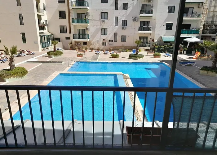 Cosy 4 Bedroom With Use Of Pool St. Paul's Bay